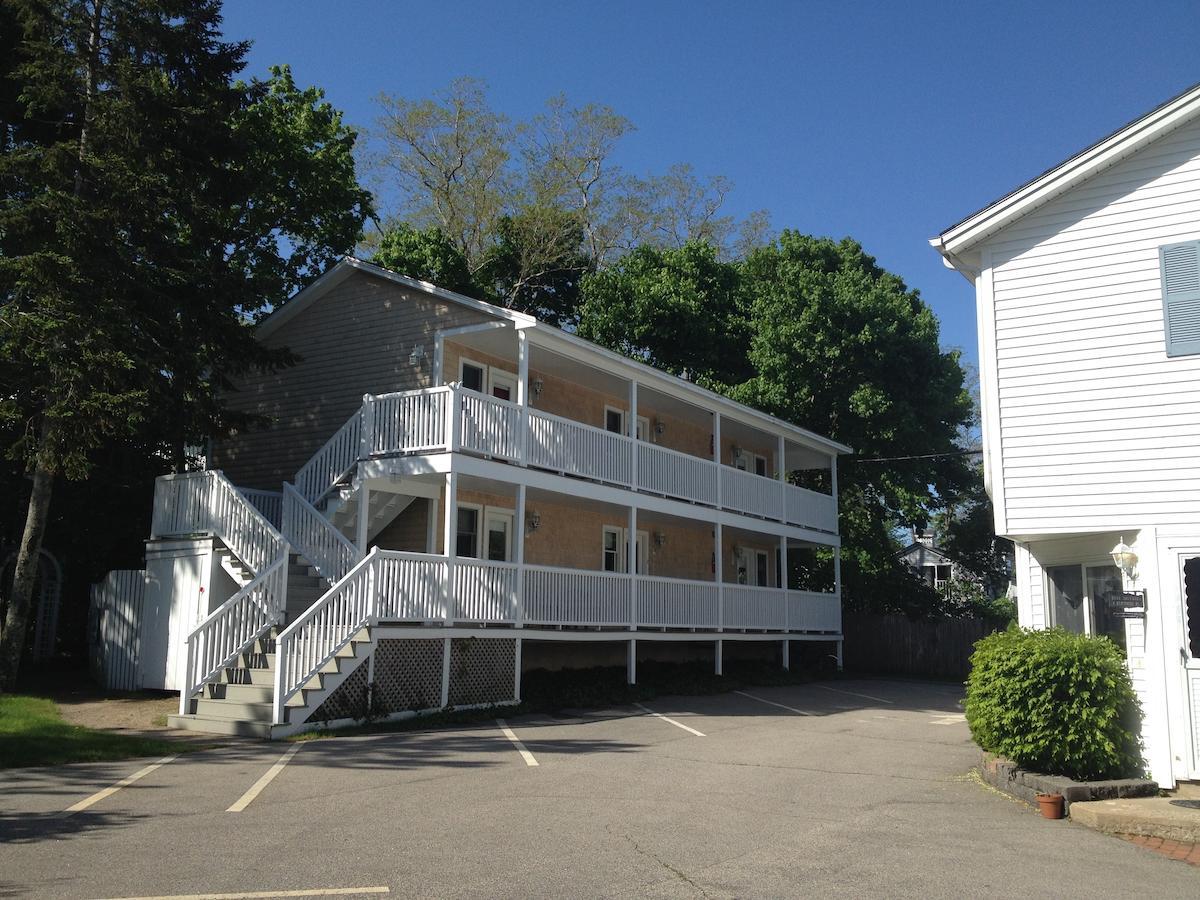 Blue Shutters Inn Carriage House Studios Оганкит Номер фото